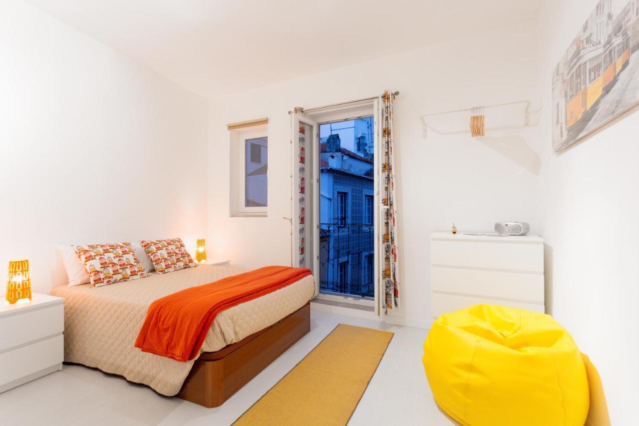 Alfama Apartments & Studios Lisbon Bagian luar foto