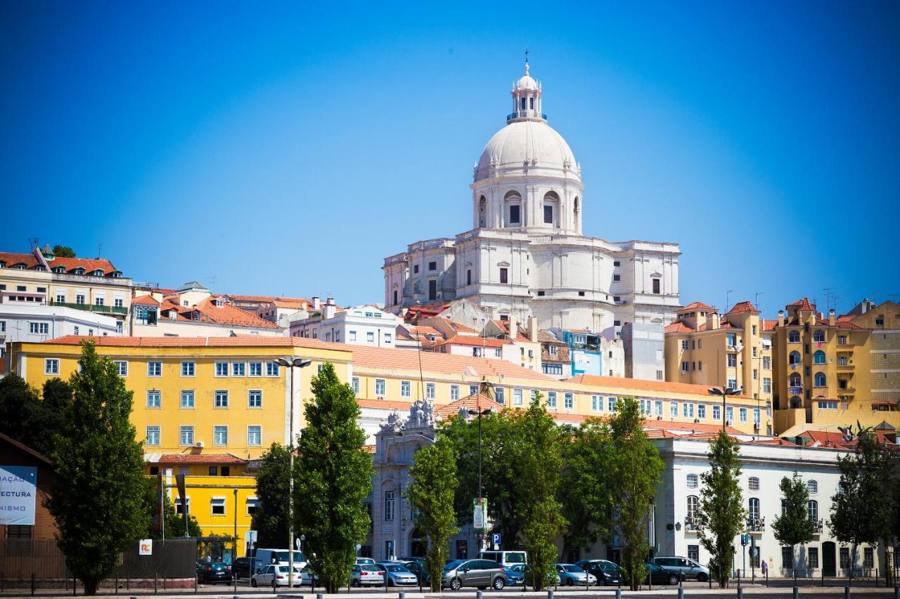 Alfama Apartments & Studios Lisbon Bagian luar foto
