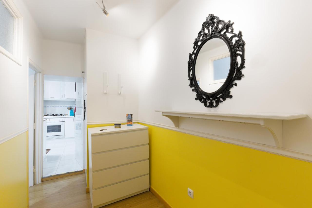 Alfama Apartments & Studios Lisbon Bagian luar foto